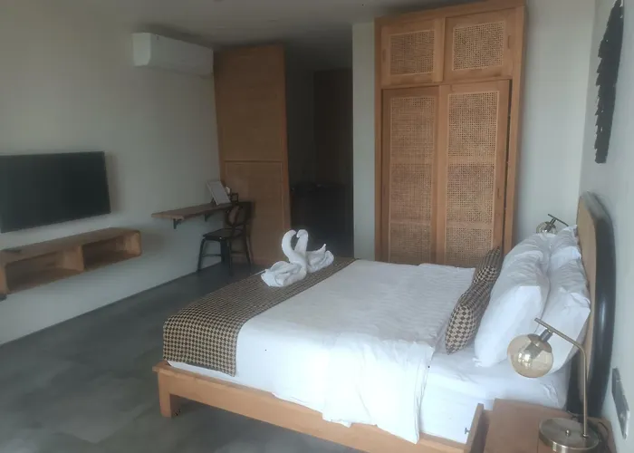 Herberg Secondhomebali