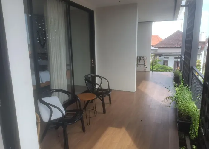Herberg Secondhomebali